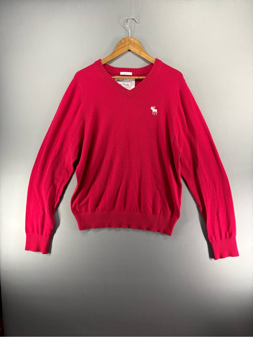Abercrombie & Fitch Men Sweater Muscle XXL Red V-neck Pullover Retro